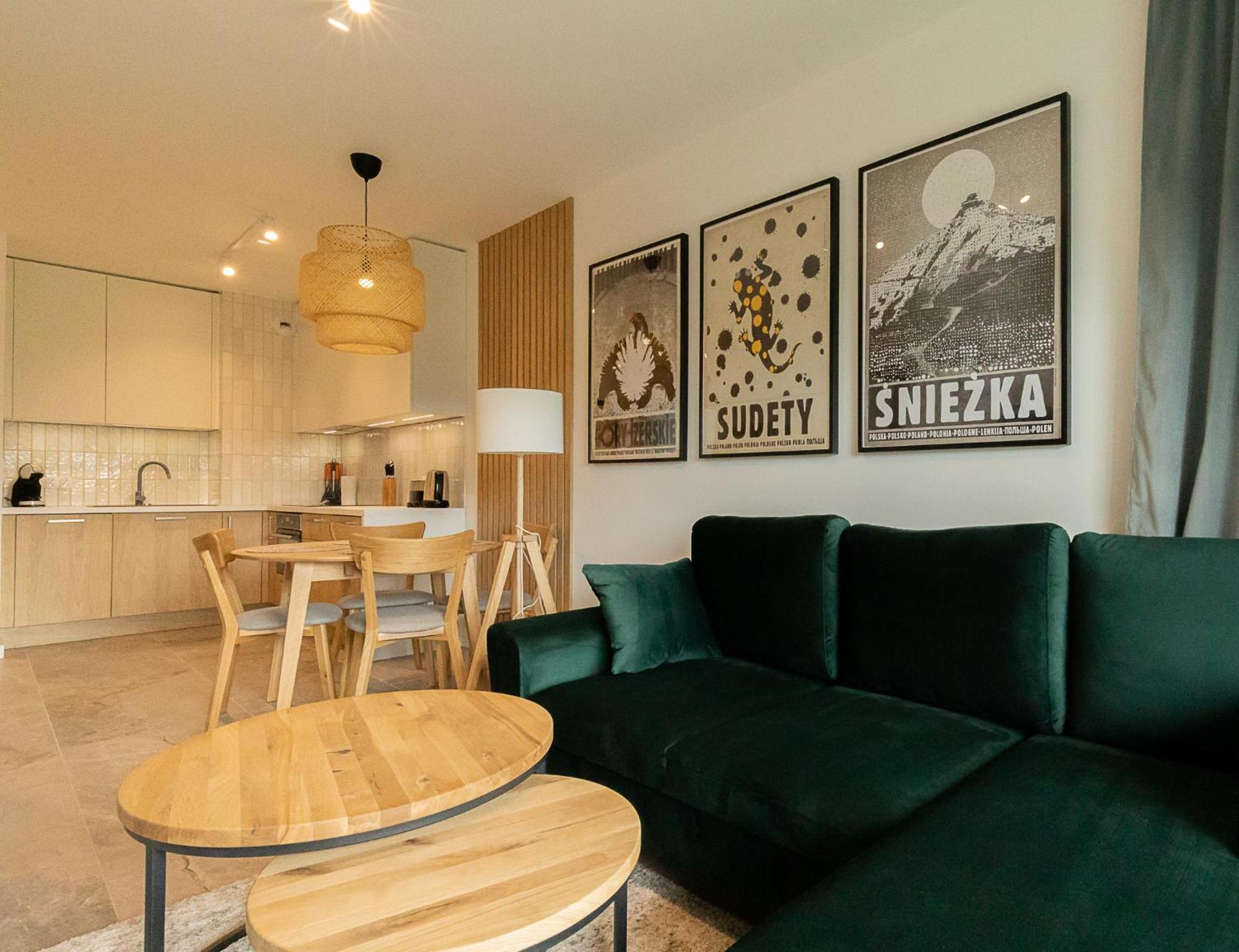 Rentplanet - Apartamenty Izerski Resort Świeradów-Zdrój エクステリア 写真